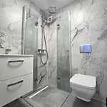 Kompleks Domkow Na Mazurach Dla Grupy 18 Osobowej Vakantiehuis