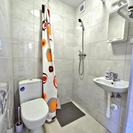 Kompleks Domkow Na Mazurach Dla Grupy 15 Osobowej *